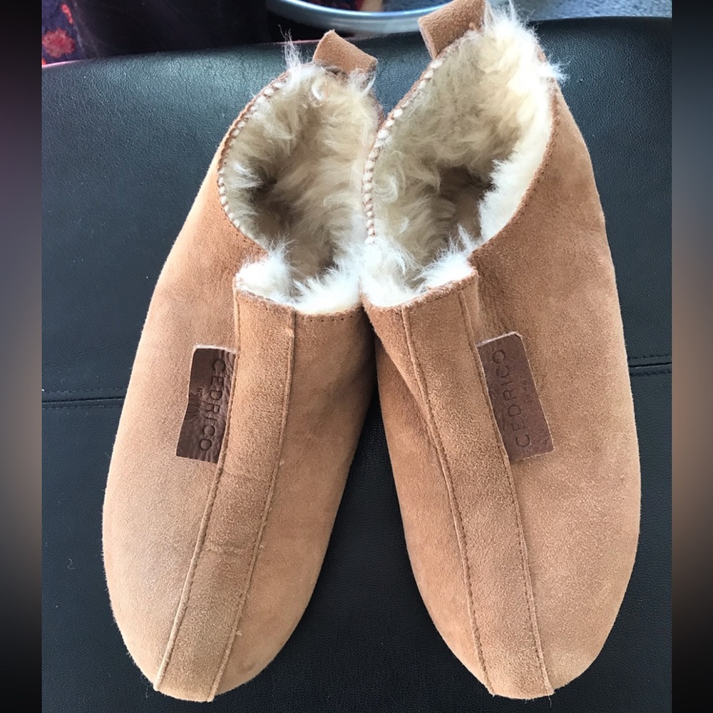 NWOT CEDRICO Norway Soft Lambskin Booties, 36